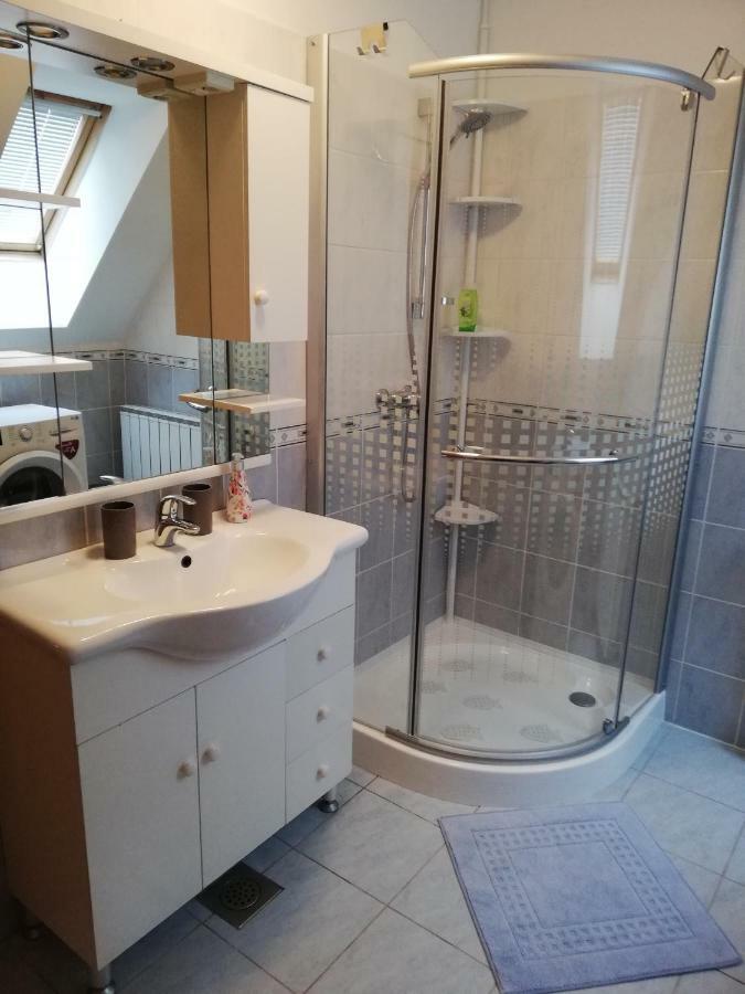 Apartman Florijan Apartment Varazdin Bagian luar foto